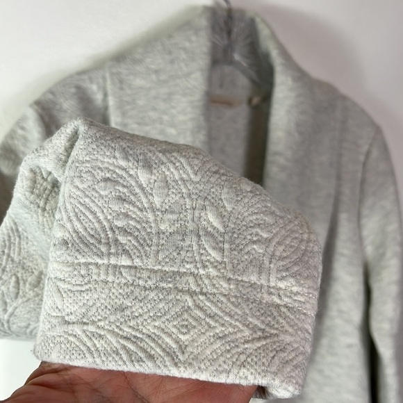 Soft Surroundings Jacket Women's Size M Cream & Gray Embossed Ribbon Tie Front - Picture 9 of 14